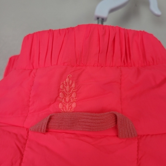 Free People Movement Women's Small Neon Pink Quilted Puffer Vest Double Zipper - Picture 10 of 10